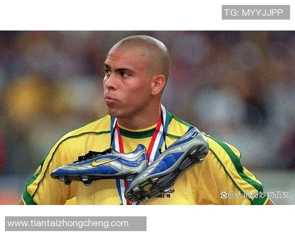 外星面孔的足球天才他是场上最神秘的存在